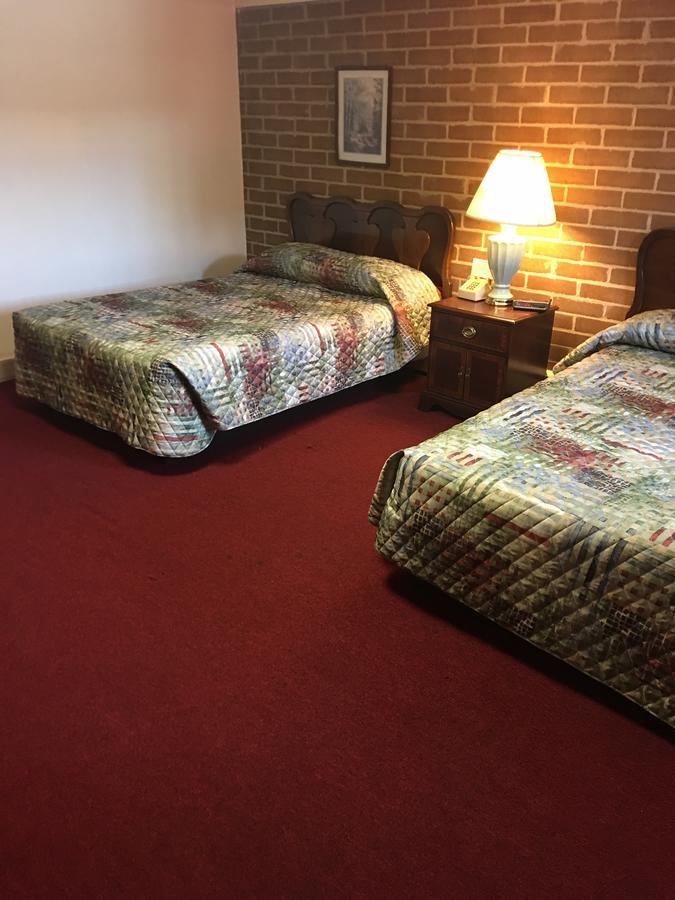 Lancaster Motor Inn Εξωτερικό φωτογραφία