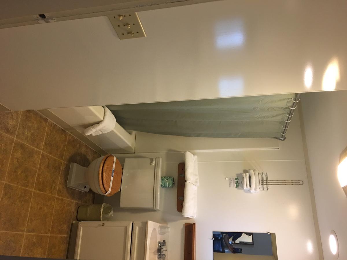 Lancaster Motor Inn Εξωτερικό φωτογραφία